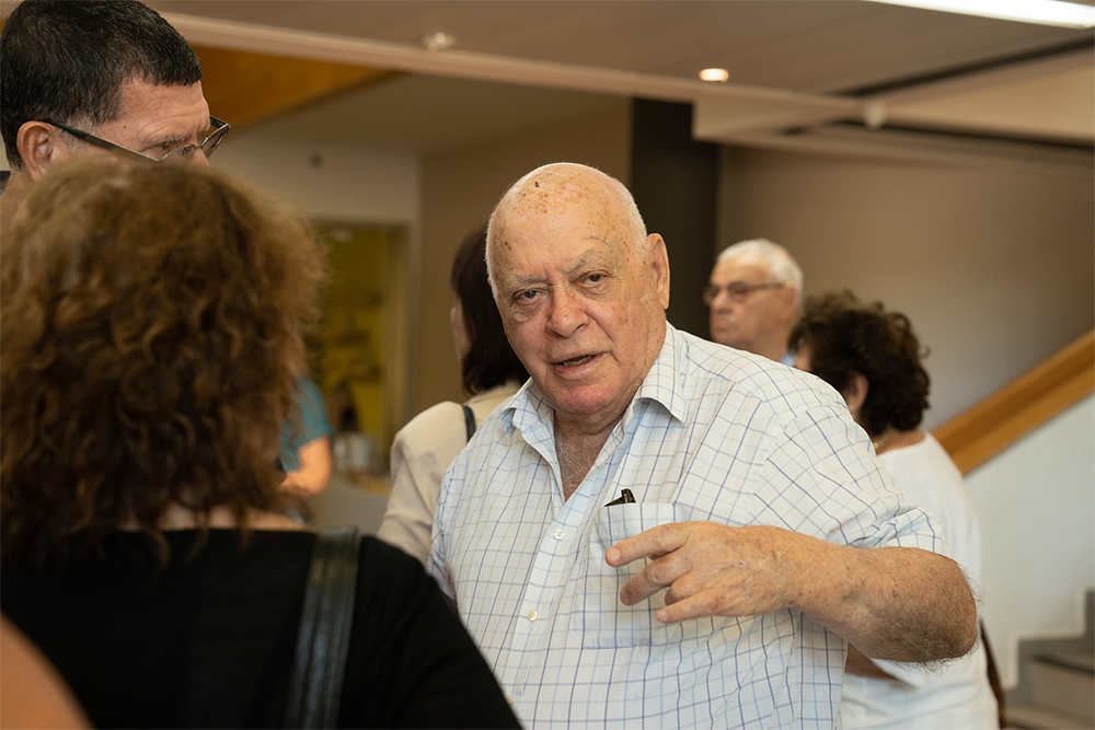 פתיחת-תערוכת-פנקס-המעשים